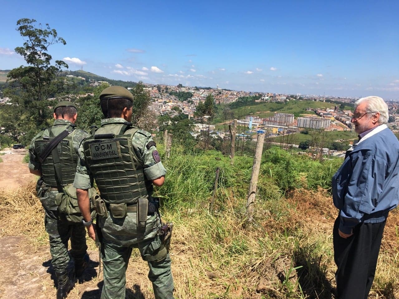 Vereador Natalini vistoria invasão na região de São Matheus